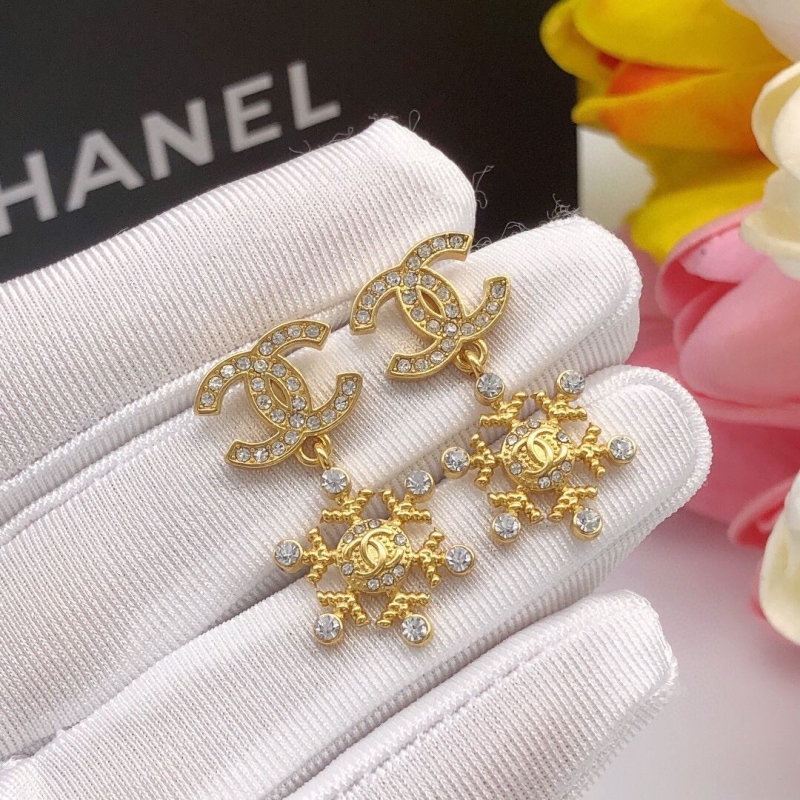 Ch**el earrings